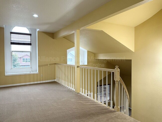 Building Photo - 4420 Cobbleskill Dr