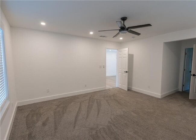 Building Photo - 3822 Bakers Ferry Rd SW