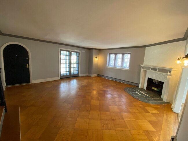 Building Photo - 148 Stoneway Ln
