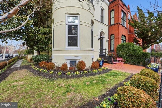 Building Photo - 949 S St NW