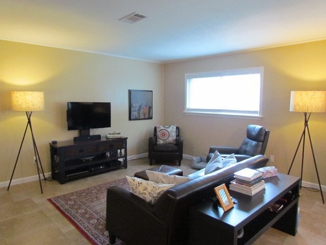 Building Photo - 1709 Gardenia Dr