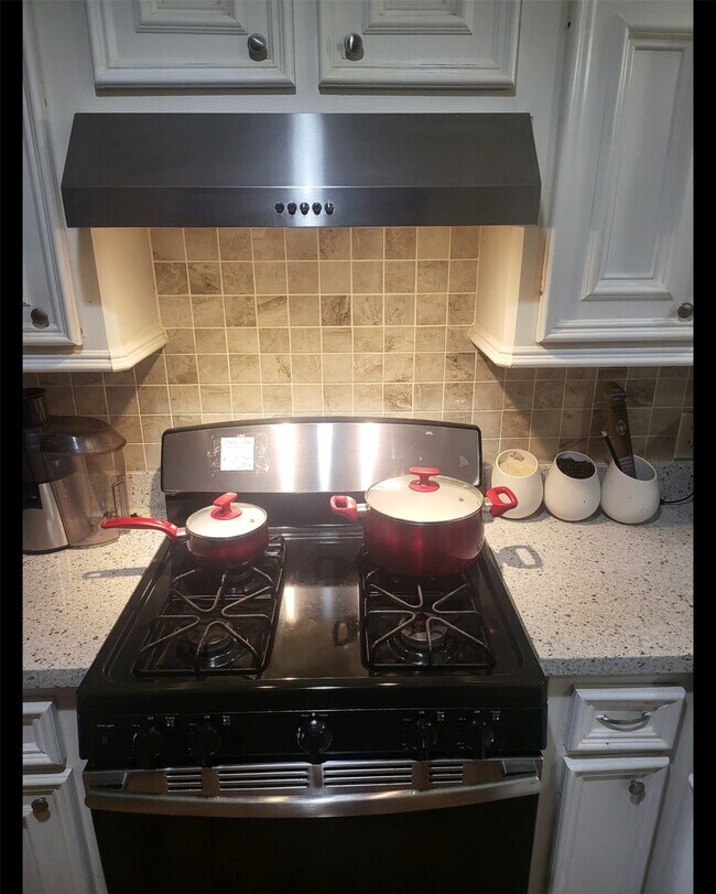 Building Photo - 5515 Bear Paw Cir