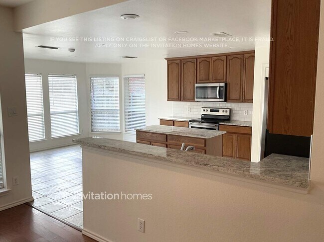 Building Photo - 5609 Parkplace Dr