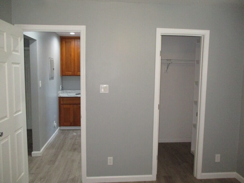 Building Photo - 326 V Street