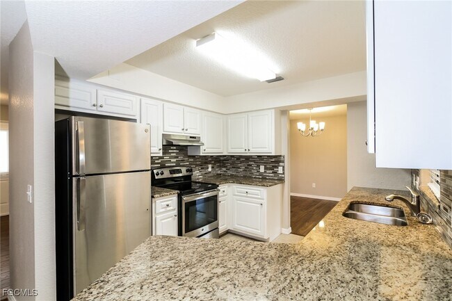 Building Photo - 2172 S Cranberry Blvd