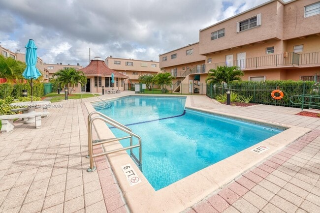 Building Photo - 840 SW 105th Ave