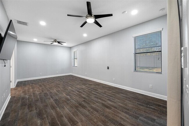 Building Photo - 11652 Palmetto Pine St