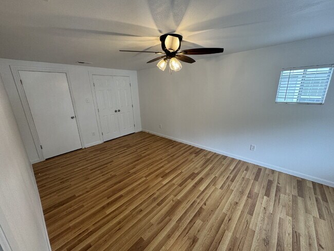 Building Photo - 2318 Fenwick Dr