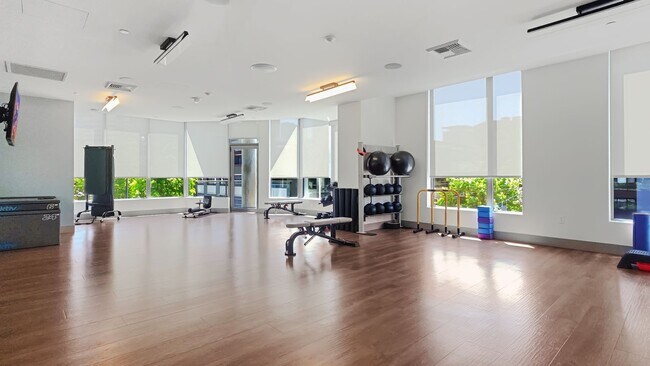 Building Photo - Luxury 1 Bed • 1 Bath at Spire Condominiums