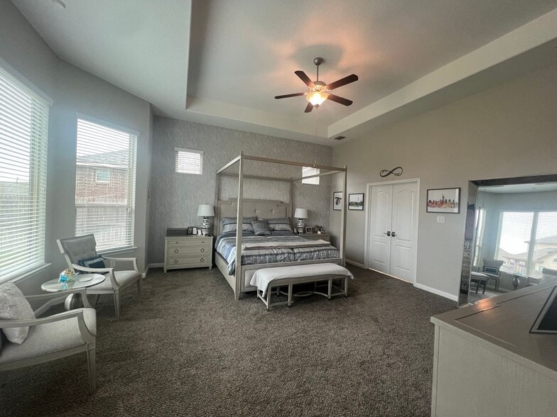 Building Photo - 8224 Limerick Falls