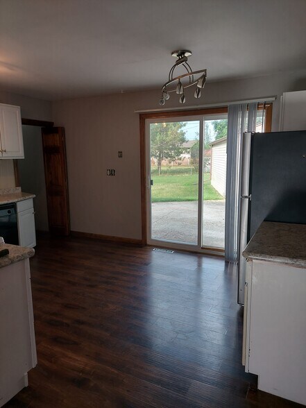 Kitchen pic 1 - 7413 Jupiter Ct