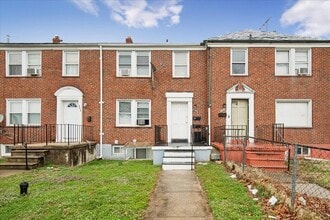 Building Photo - 3914 Erdman Ave