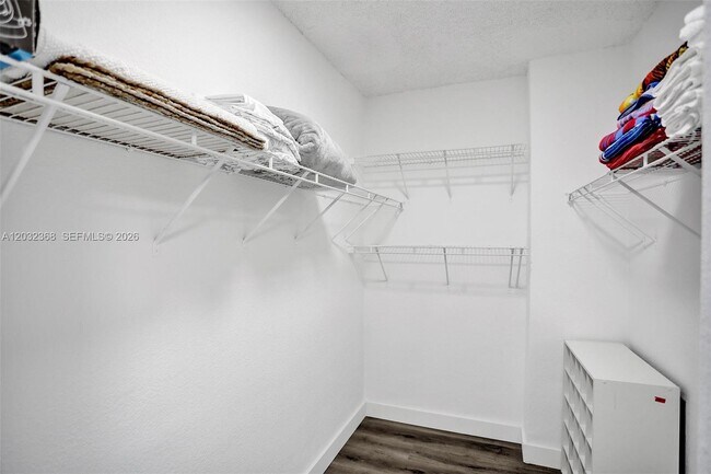 Building Photo - 2501 S Ocean Dr