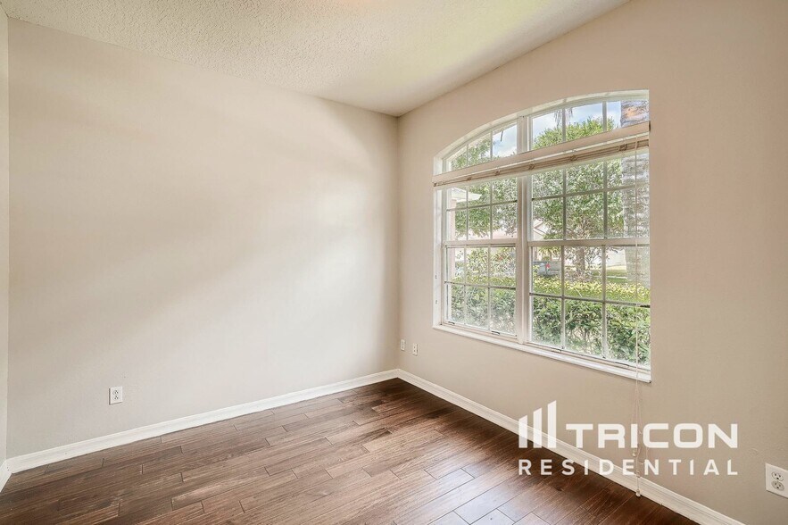 Building Photo - 11767 Summer Springs Dr