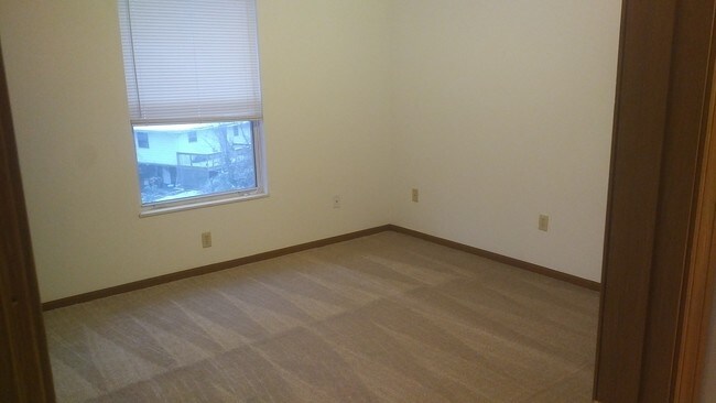 Building Photo - 110 Lauren Cir