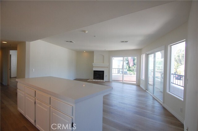 Building Photo - 223 W Avenida Palizada