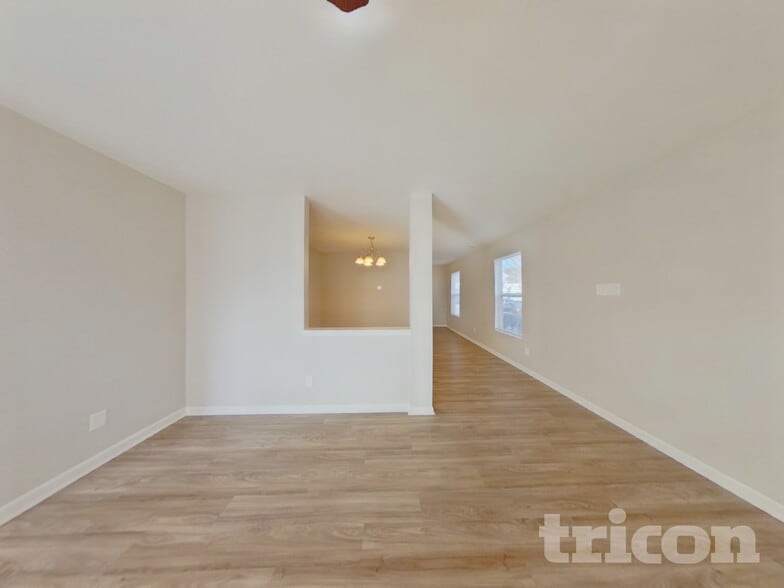 Building Photo - 7320 Mitzi Deborah Dr