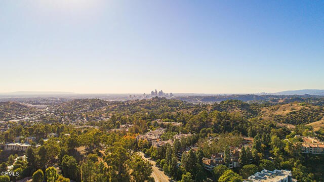 Building Photo - 4499 Via Marisol Via