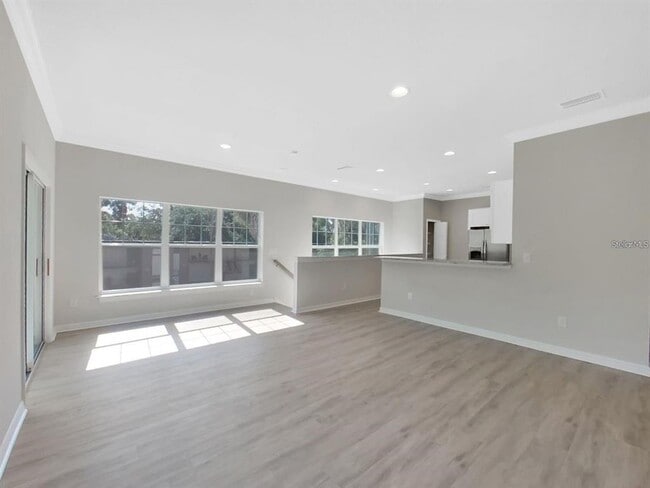 Building Photo - 8303 King Blossom Ct