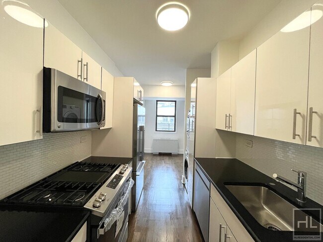 Building Photo - EAST 63 STREET