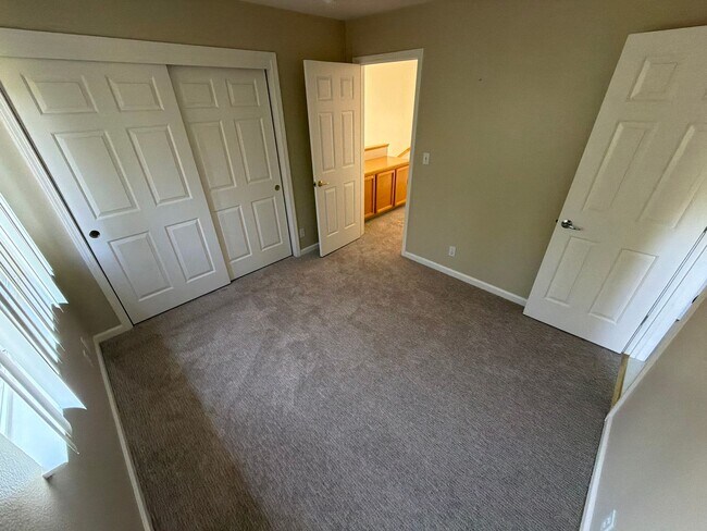 Building Photo - 5169 Genovesio Dr