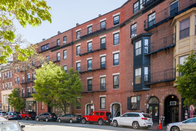 Building Photo - Nice studio in Beacon Hill