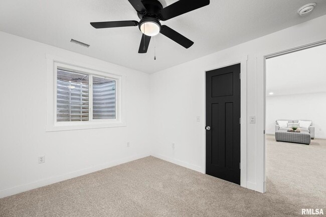 Building Photo - 813 WILLIAMS Way