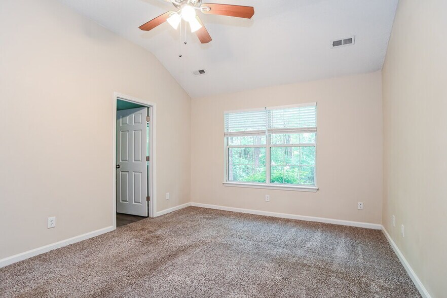 Building Photo - 11240 Isthmus Ct
