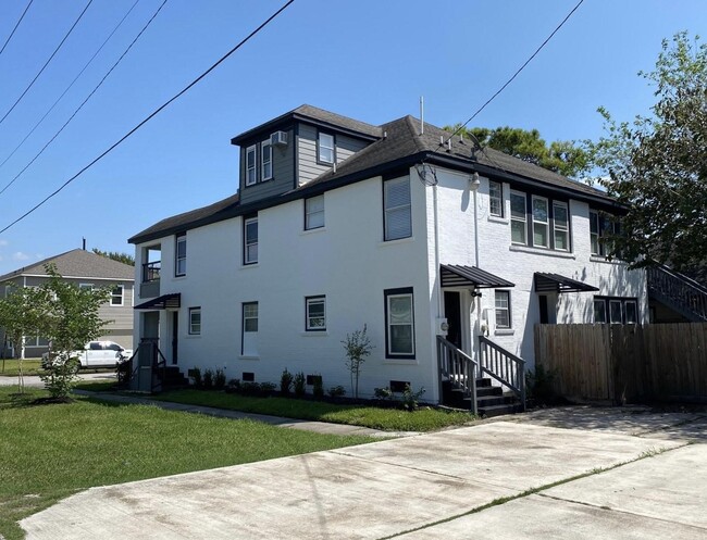 Building Photo - 2802 Palm St