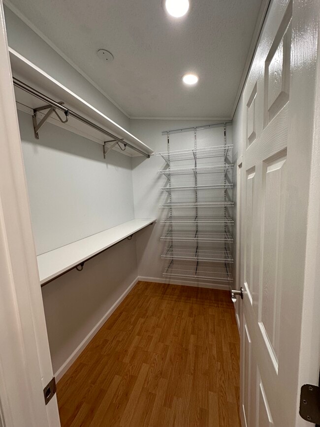 Building Photo - 304 Carson Elliott Dr