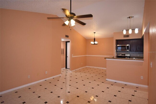 Building Photo - 5160 Conroy Rd