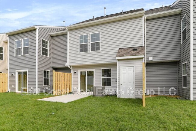 Building Photo - 11 Mengel Rd