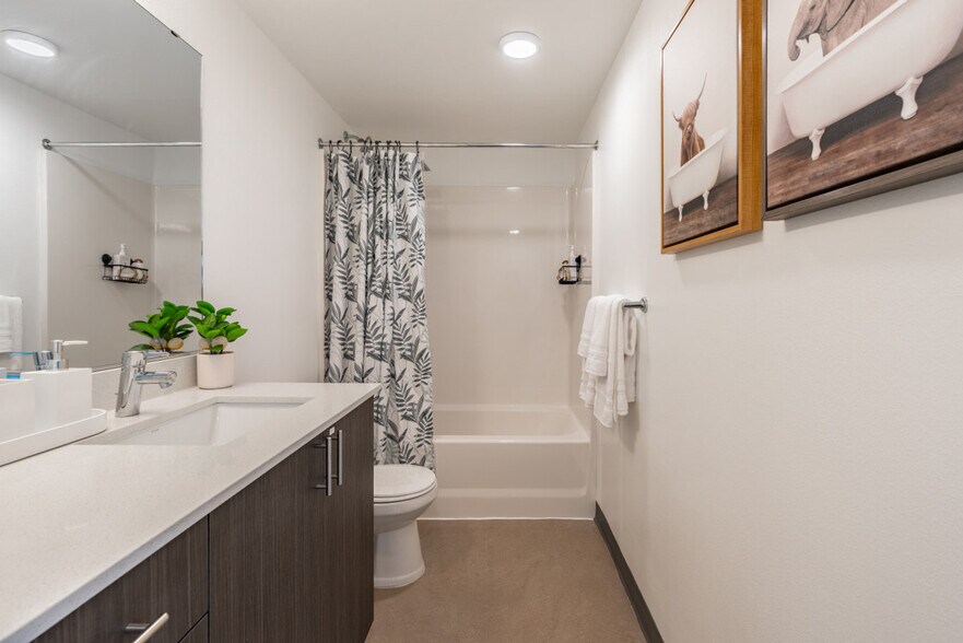 Building Photo - 2207 E Union St