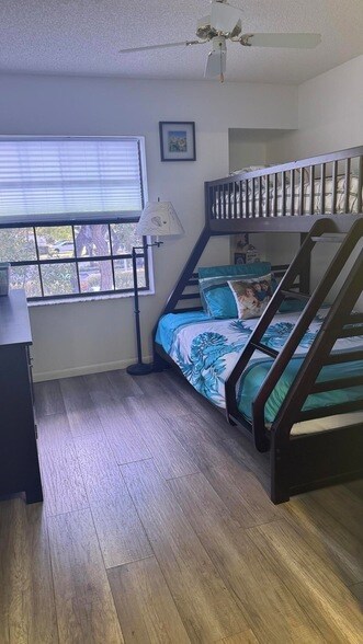 Building Photo - 5267 Europa Dr