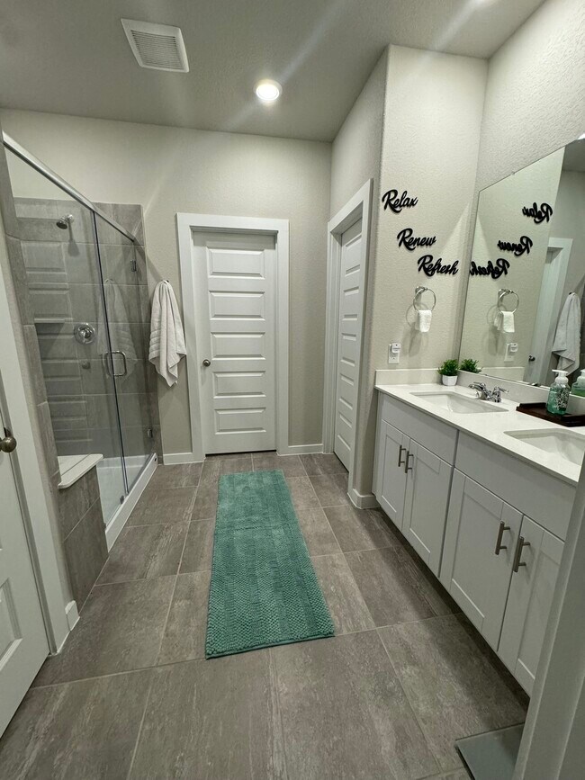 Building Photo - 5608 Madden Ln