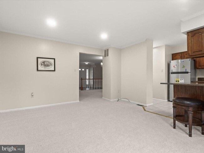 Building Photo - 8619 Tower Bridge Way