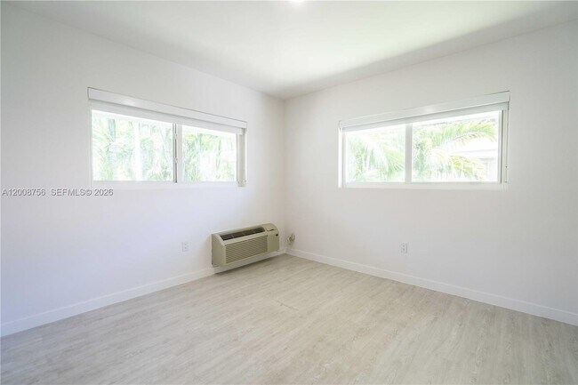 Building Photo - 1185 98th St