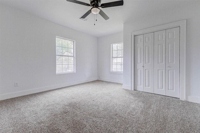 Building Photo - 8505 Denby St