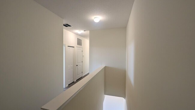 Building Photo - 4153 Cascada Cir