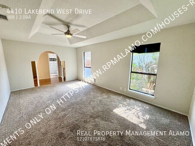 Building Photo - 4410 Lakebend W Dr