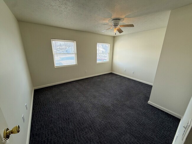 Building Photo - 315 N Jackson St