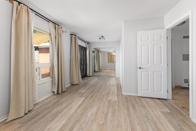 Building Photo - Charming single story in Clairemont