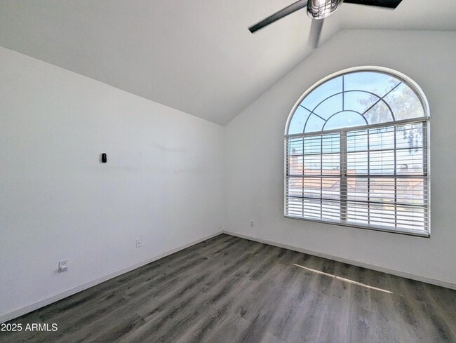 Building Photo - 4601 N 102nd Ave