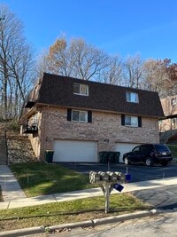 Building Photo - 516 Marshall Ct