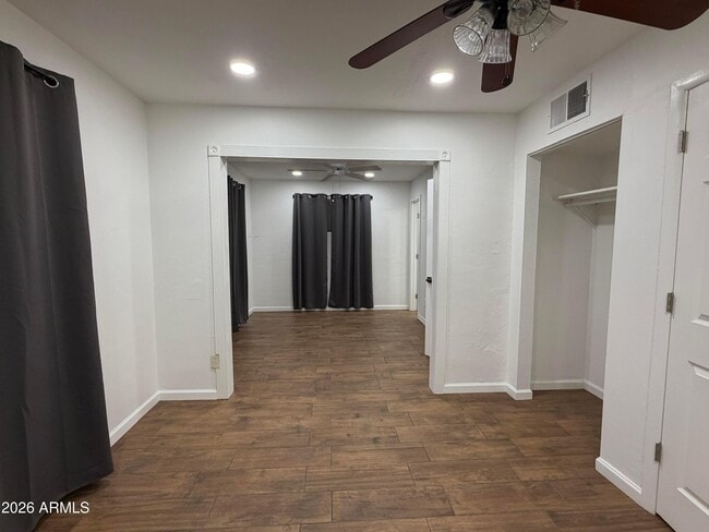 Building Photo - 2 E Piedmont Rd