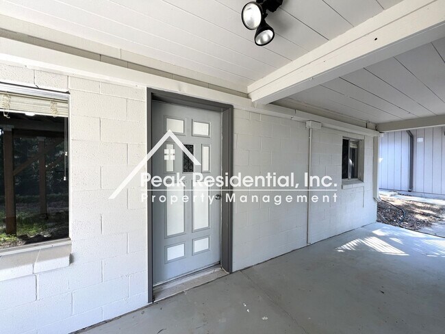 Building Photo - Wonderful 4bd/3ba Home-Must See!