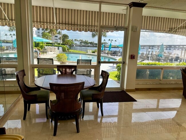 Building Photo - 2840 S Ocean Blvd