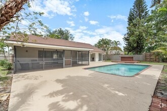 Building Photo - 1394 Gallinule Cir