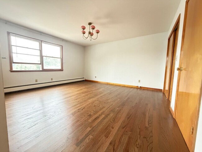 Building Photo - 219 Old Mamaroneck Rd