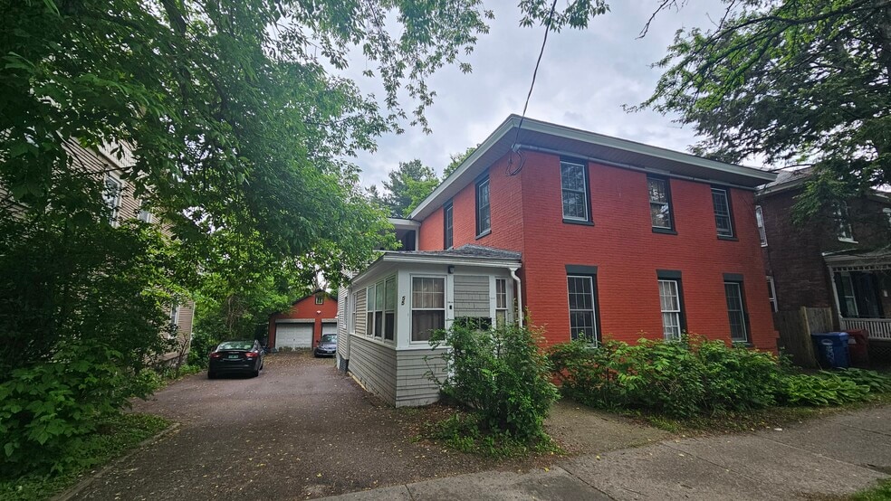 Primary Photo - 55 Monroe St